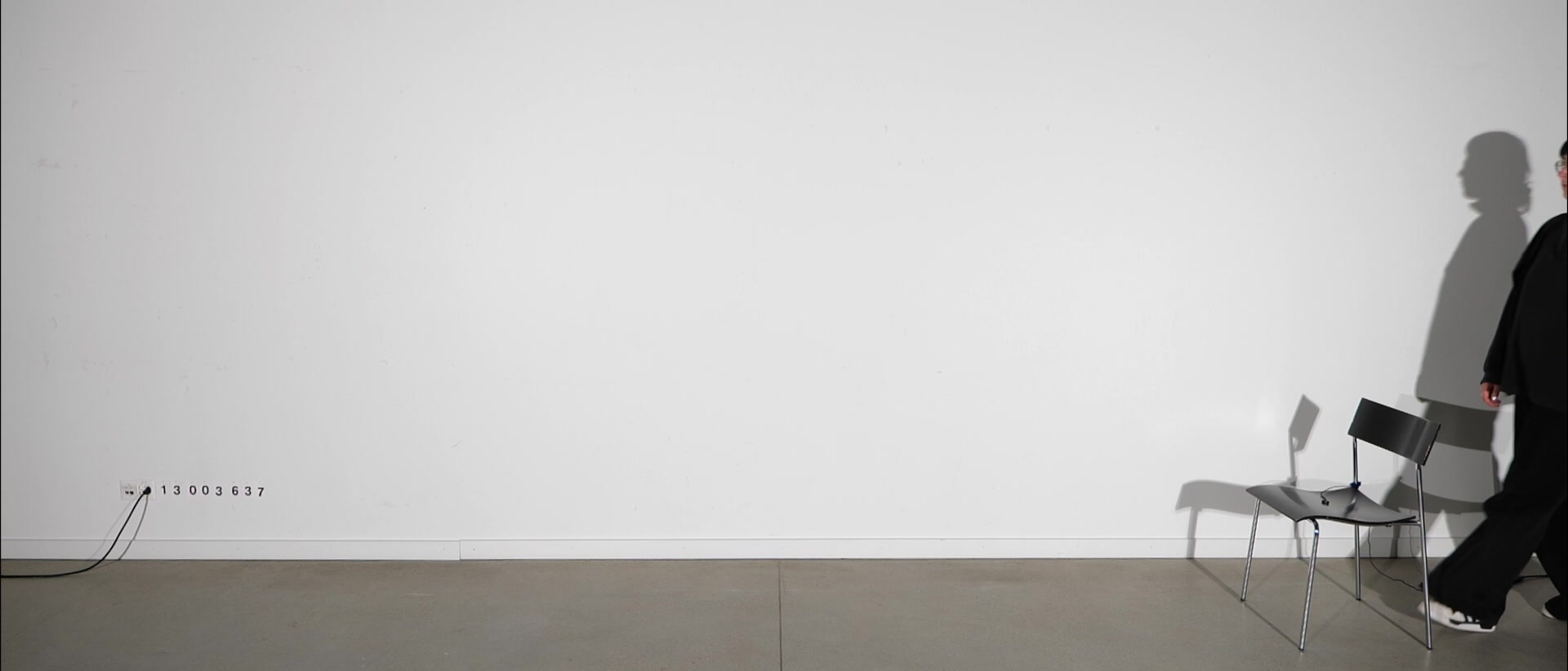 13 003 637